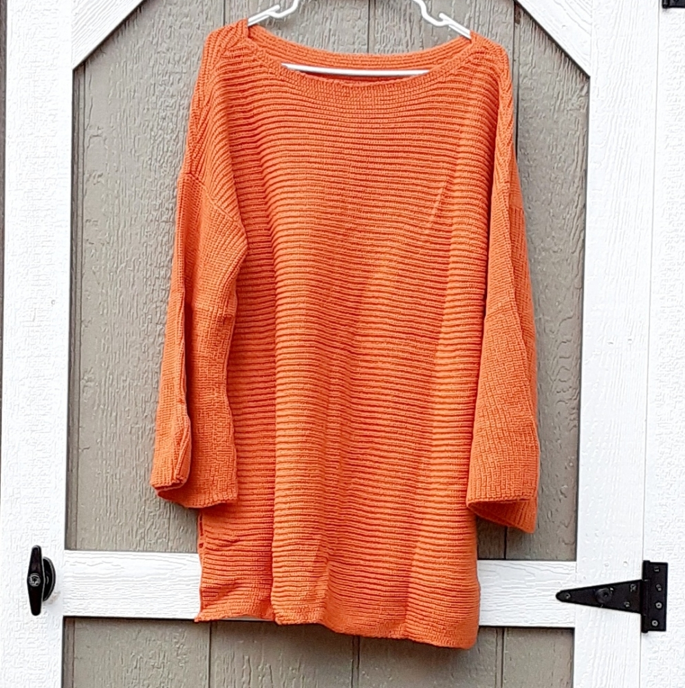 Women's sweater New no tags